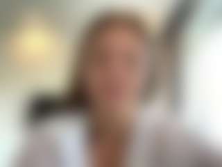 Live-camshow met Avelia - College Mature op Camsoda