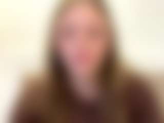 Live cam show with Avelia - Middle Aged on Camming Site
