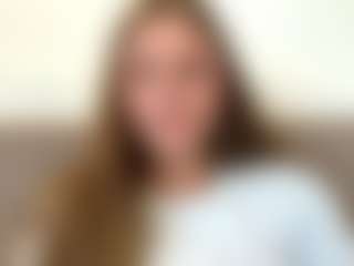 Live cam show with Avelia - BBW College on Camming Site