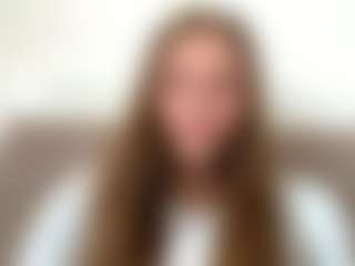 Avelia's Live Sex Cam Show
