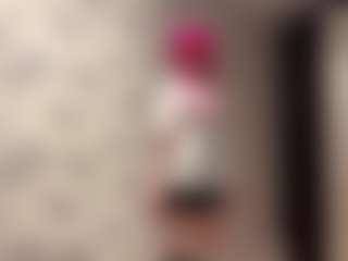 Mira's Live Sex Cam Show
