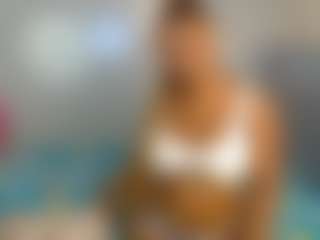 Live-camshow met LunaDarlin - Squirt Big Tits op Camsoda