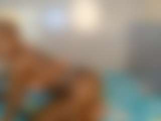 LunaDarlin's Live Sex Cam Show