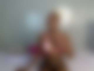 LunaDarlin's Live Sex Cam Show