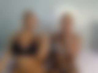 LunaDarlin's Live Sex Cam Show