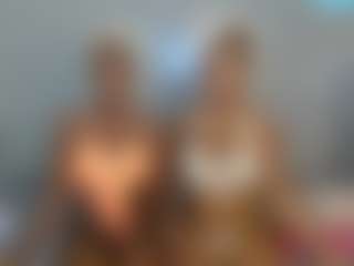 LunaDarlin's Live Sex Cam Show