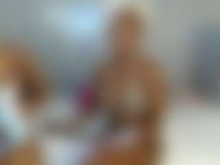 Live cam show with LunaDarlin - Dildo Or Vibrator on CamClone