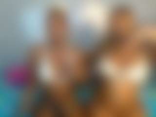 Live cam show with LunaDarlin - New Squirt on PervPlay.com