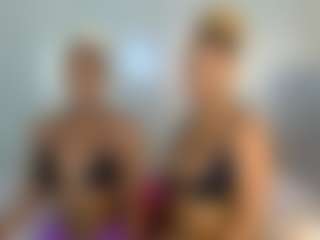 Live cam show with LunaDarlin - Tease Mature on Camsoda