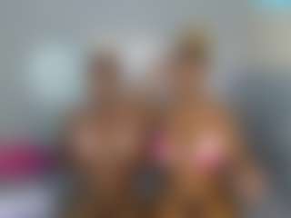 Live cam show with LunaDarlin - Brown Eyes Toys on SmokeAndPoke