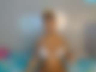 Live cam show with LunaDarlin - Anal Toys on hrnylive.com