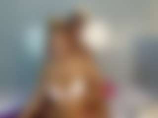 Live cam show with LunaDarlin - Mature on galaxygirlnitro.com