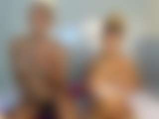 Live cam show with LunaDarlin - Anal Toys on makecum.org