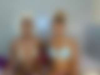 LunaDarlin's Live Sex Cam Show