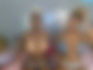 Live cam show with LunaDarlin - Full Nudity on CamClone