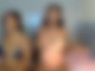 Live cam show with LunaDarlin - Strip on Dare Cams