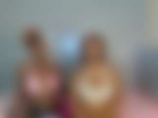 Live cam show with LunaDarlin - Striptease on TastyBlacksLive