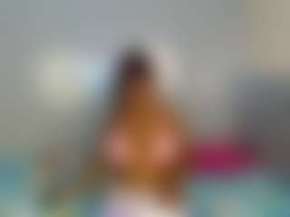 Live cam show with LunaDarlin - Mature on Soda Cam