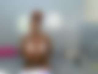 Live cam show with LunaDarlin - Cum on crypto-cams