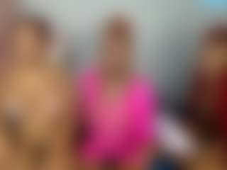 Live cam show with LunaDarlin - Erotic Dance on CamClone