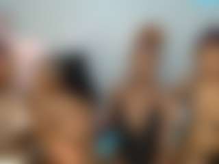 Live cam show with LunaDarlin - Full Nudity on Camsoda