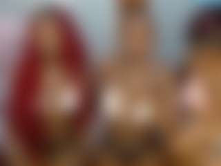 Live cam show with LunaDarlin - Brown Eyes on Camsoda