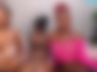 Live cam show with LunaDarlin - Mature on fapnchat