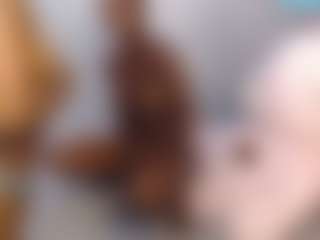Live cam show with LunaDarlin - Cock Rating on Camsoda