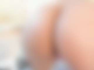 Ema-Jenner's Live Sex Cam Show