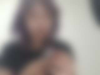JuliZitzmann's Live Sex Cam Show