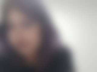 JuliZitzmann's Live Sex Cam Show