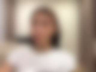 LoraKatona's Live Sex Cam Show