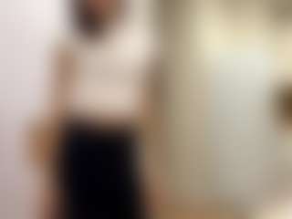 LoraKatona's Live Sex Cam Show