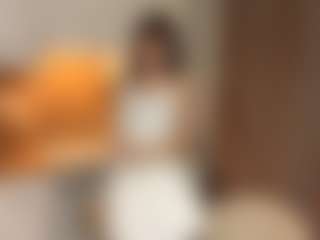 LoraKatona's Live Sex Cam Show
