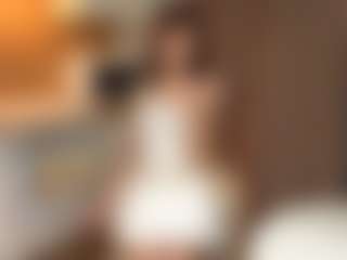 LoraKatona's Live Sex Cam Show