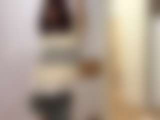 LoraKatona's Live Sex Cam Show