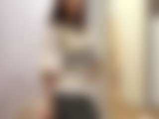 LoraKatona's Live Sex Cam Show