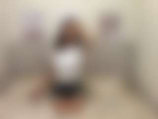 LoraKatona's Live Sex Cam Show