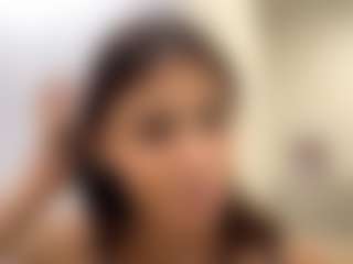 LoraKatona's Live Sex Cam Show