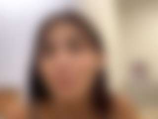 LoraKatona's Live Sex Cam Show