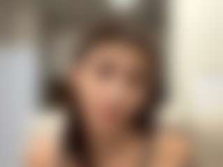 LoraKatona's Live Sex Cam Show