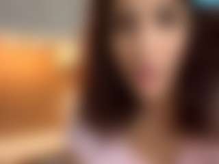 LoraKatona's Live Sex Cam Show