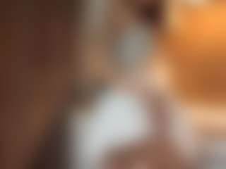 LoraKatona's Live Sex Cam Show