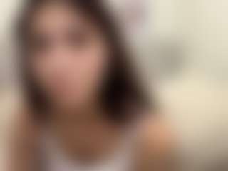 Live cam show with LoraKatona - College on Streamer API