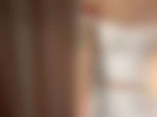 Live cam show with LoraKatona - Skinny on Dare Cams