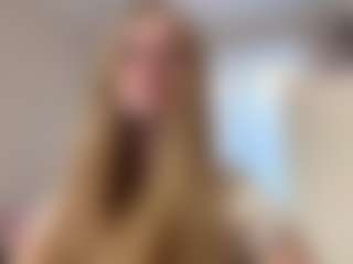 MelaniLancon's Live Sex Cam Show