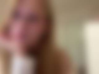 MelaniLancon's Live Sex Cam Show