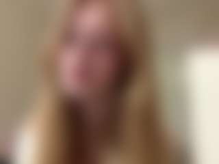 MelaniLancon's Live Sex Cam Show
