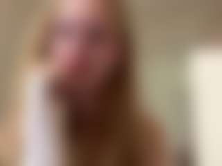 MelaniLancon's Live Sex Cam Show