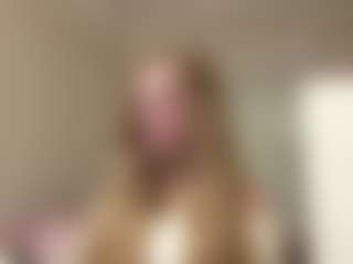 Live cam show with MelaniLancon - New Foot Fetish on https://playwithruby.com